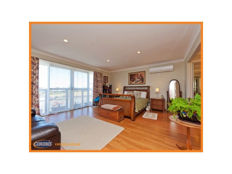 52 Buccaneer Way, Coomera Waters QLD 4209