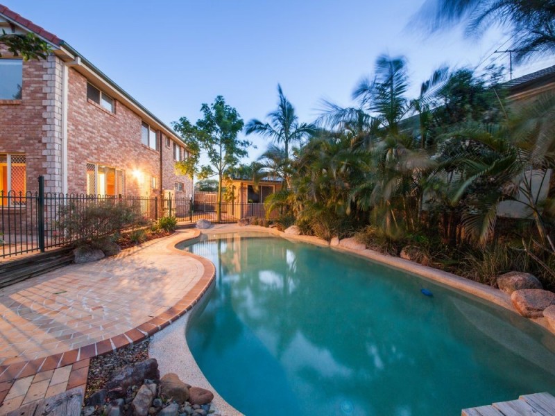 23 Angourie Place, Carindale QLD 4152