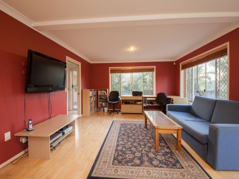 23 Angourie Place, Carindale QLD 4152