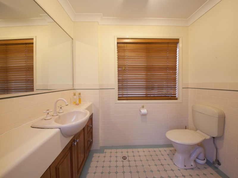 23 Angourie Place, Carindale QLD 4152