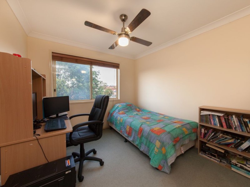 23 Angourie Place, Carindale QLD 4152