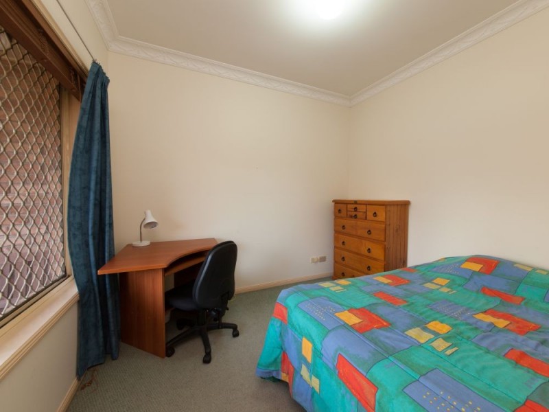 23 Angourie Place, Carindale QLD 4152