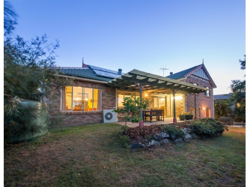 23 Angourie Place, Carindale QLD 4152