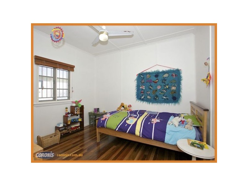 7 Bernard Street, Brighton QLD 4017