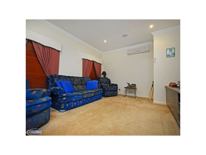 4 Webster Court, Petrie QLD 4502