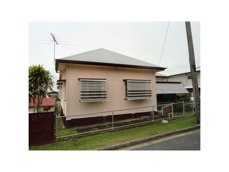 Room 5/39 Guildford Street, Kelvin Grove QLD 4059