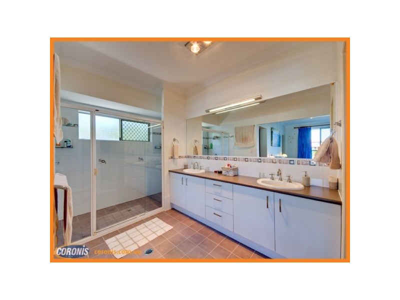 42 Topsail Court, Banksia Beach QLD 4507