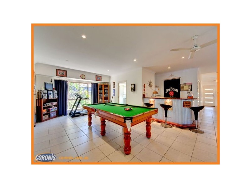 42 Topsail Court, Banksia Beach QLD 4507