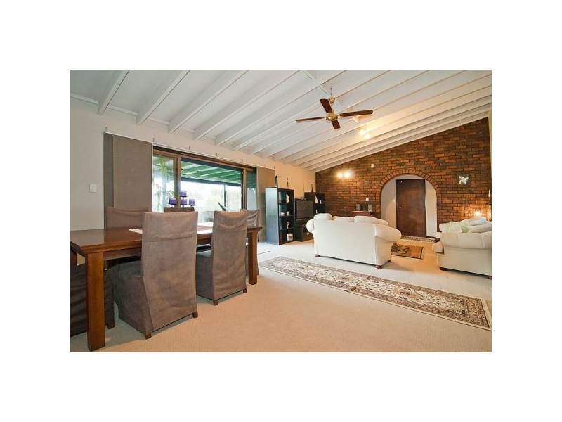 7 Quondare Court, Springwood QLD 4127