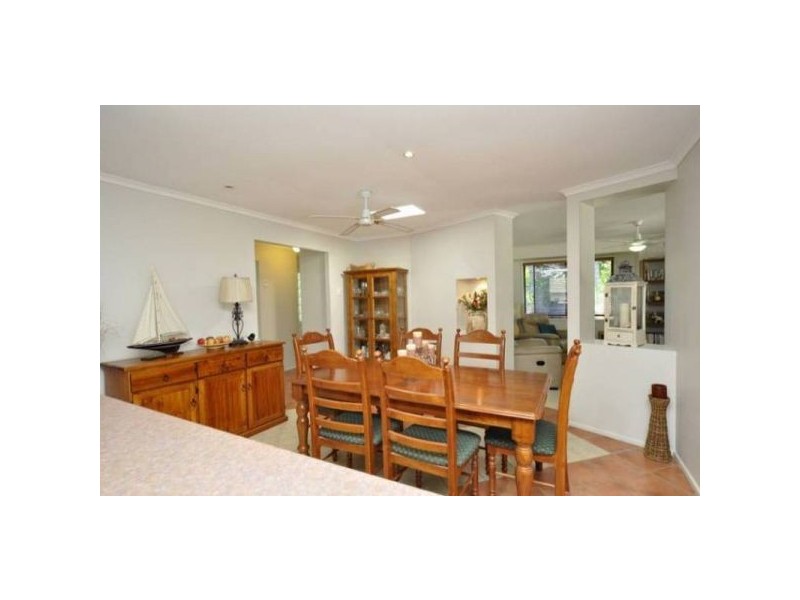 13 Armidale Crescent, Helensvale QLD 4212