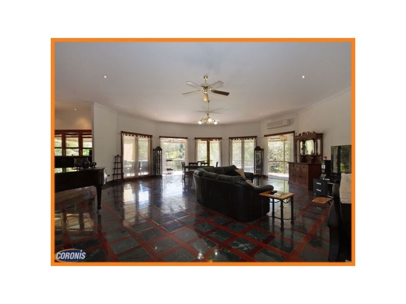 24 Vores Road, Whiteside QLD 4503