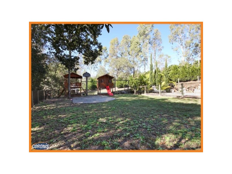24 Vores Road, Whiteside QLD 4503