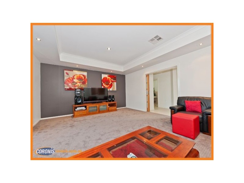 1 Mark Townend Link, Daisy Hill QLD 4127