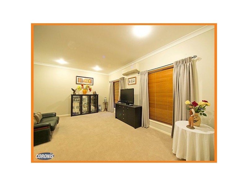 11 Tinaroo Court, Albany Creek QLD 4035