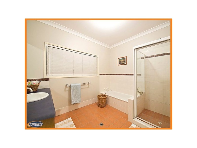 11 Tinaroo Court, Albany Creek QLD 4035