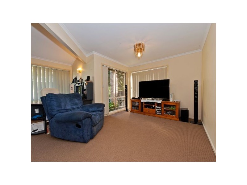 7 Trusan Place, Tanah Merah QLD 4128