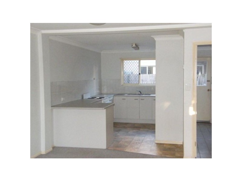 4/16 Hayes Street, Caboolture QLD 4510