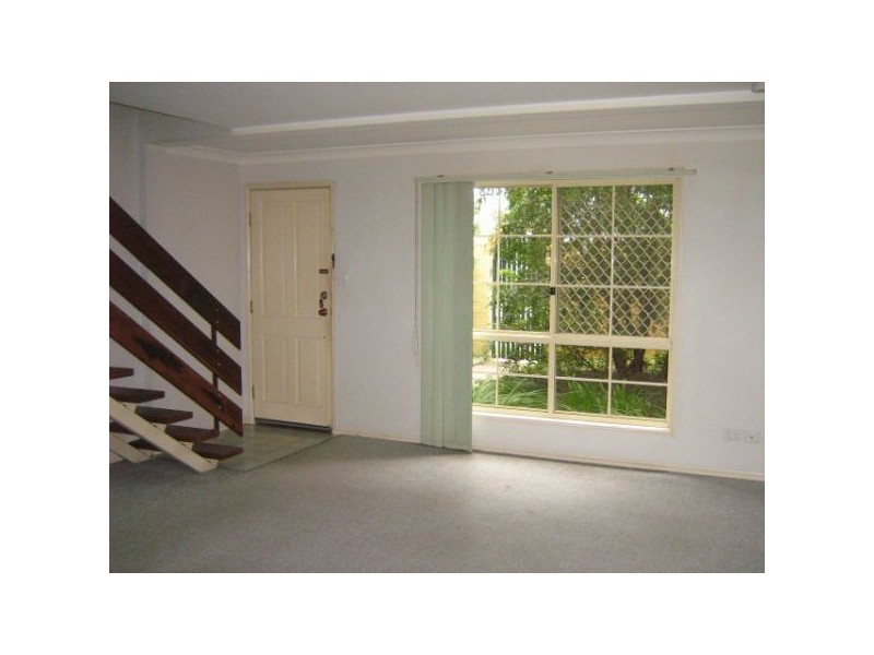 4/16 Hayes Street, Caboolture QLD 4510