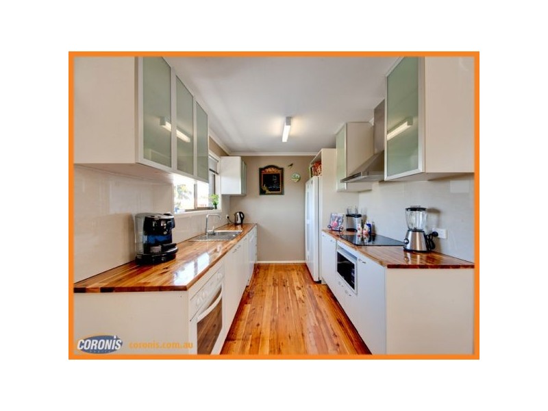 12 Carter Court, Sandstone Point QLD 4511