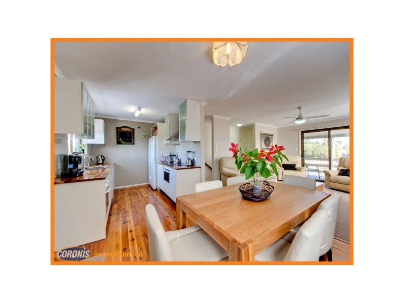 12 Carter Court, Sandstone Point QLD 4511