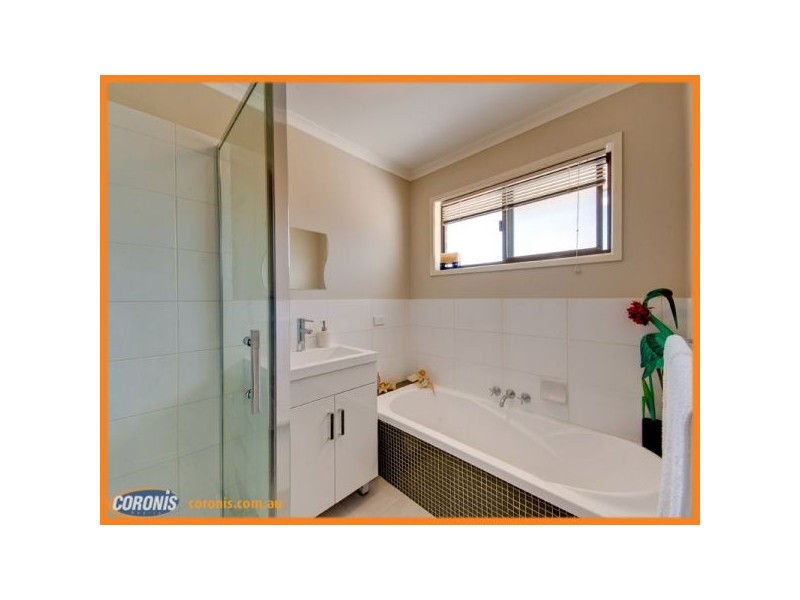 12 Carter Court, Sandstone Point QLD 4511