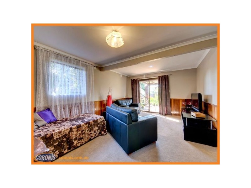12 Carter Court, Sandstone Point QLD 4511