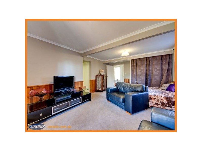 12 Carter Court, Sandstone Point QLD 4511