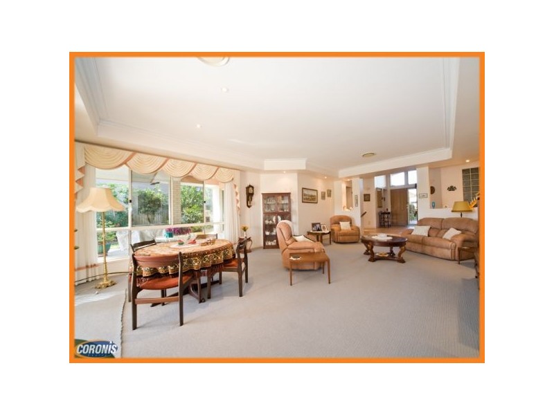 69 Daintree Place, Riverhills QLD 4074