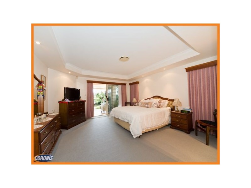 69 Daintree Place, Riverhills QLD 4074