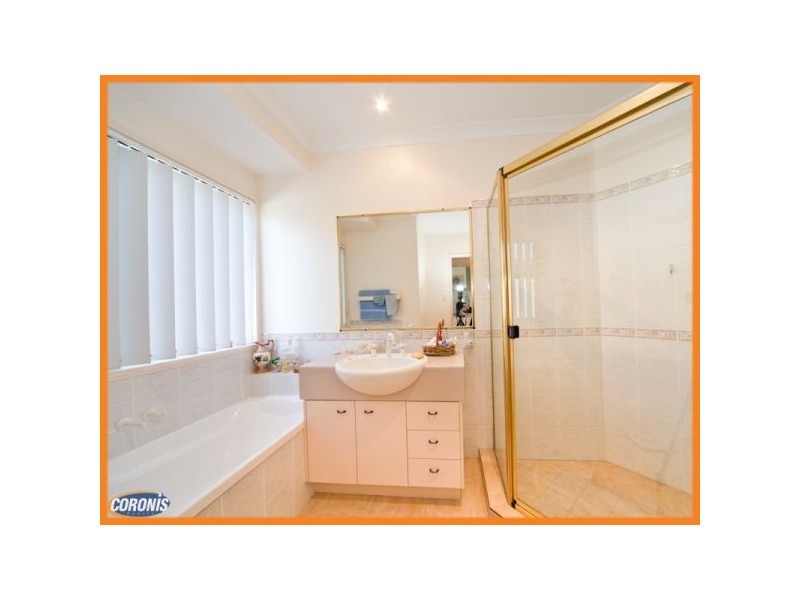 69 Daintree Place, Riverhills QLD 4074
