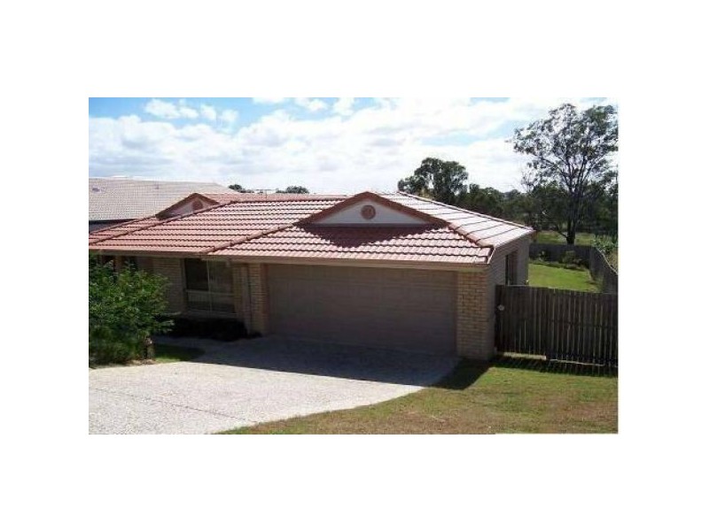 10 Spyglass Street, Oxley QLD 4075