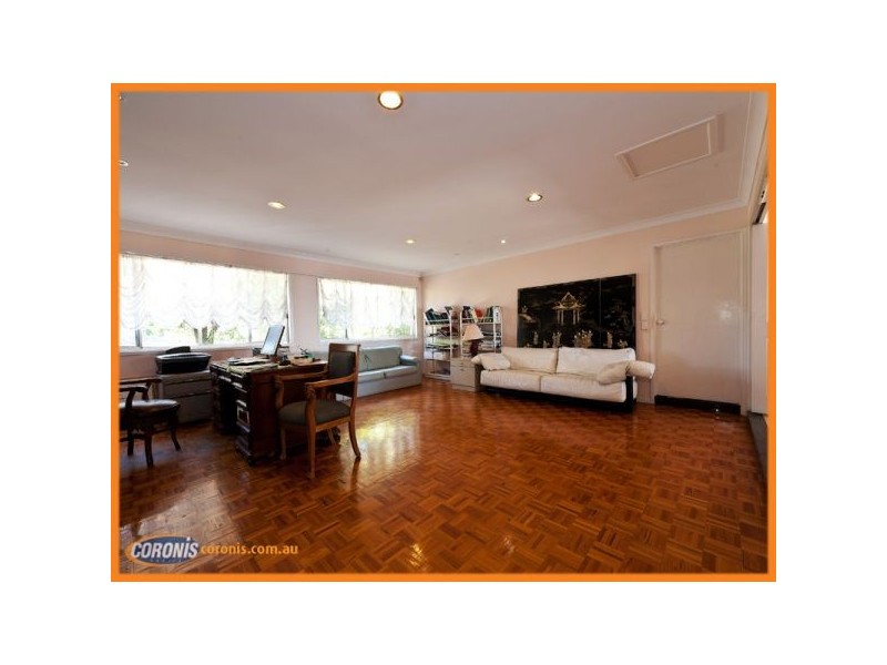 9 Nakula Street, Gaven QLD 4211