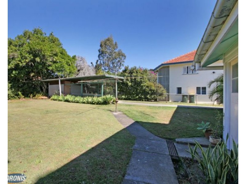 6 Midson Street, Stafford QLD 4053