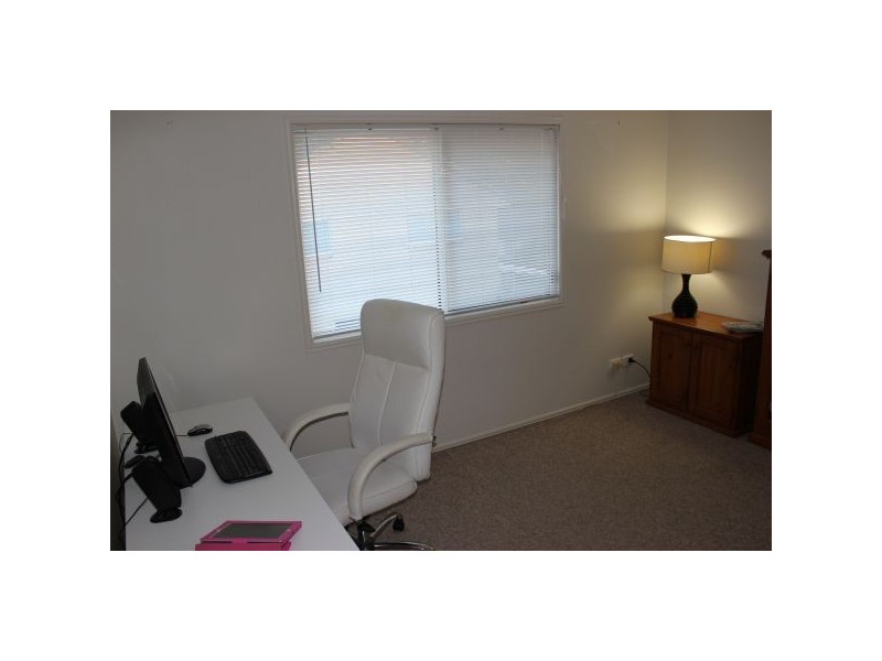 18/12 Crosby Avenue, Arana Hills QLD 4054