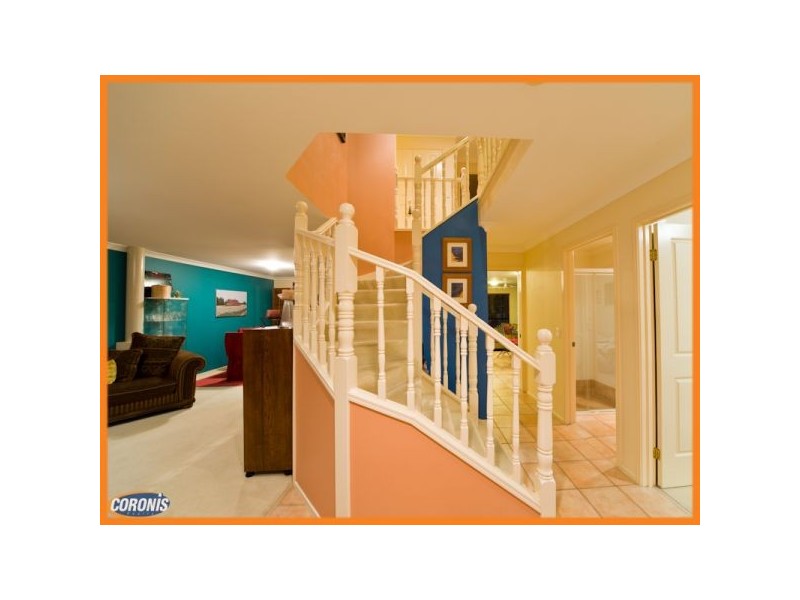 23/15 Abel Smith Crescent, Mount Ommaney QLD 4074