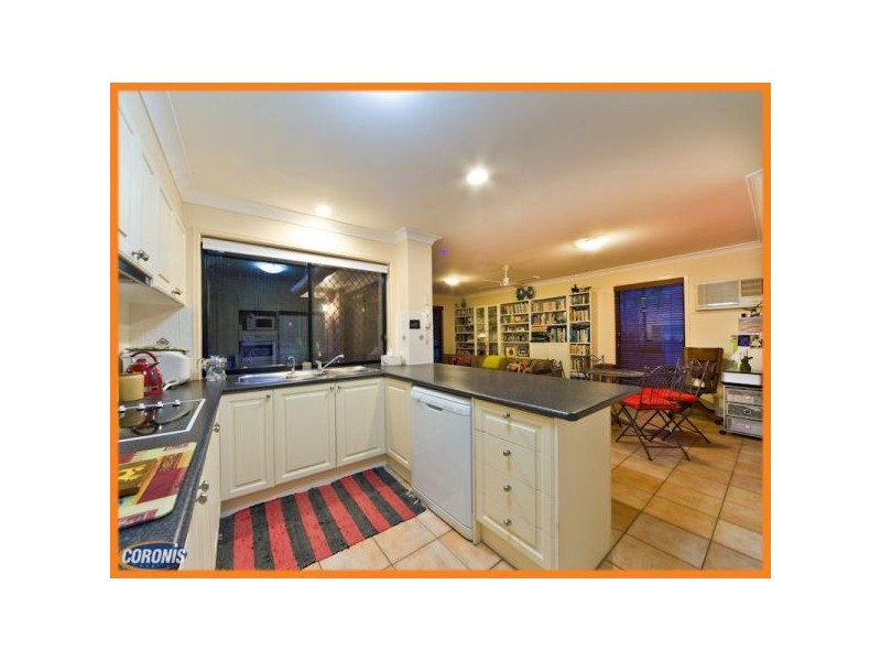 23/15 Abel Smith Crescent, Mount Ommaney QLD 4074