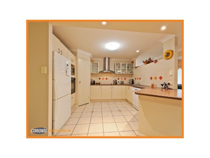 8 The Heights, Underwood QLD 4119