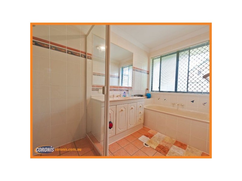 8 The Heights, Underwood QLD 4119