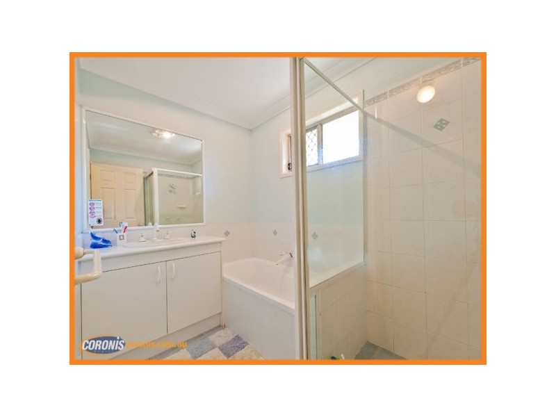 62 Overland Drive, Edens Landing QLD 4207