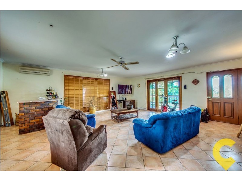 3 Kinloch Road, Daisy Hill QLD 4127