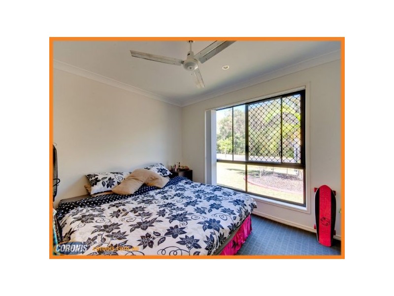 23 Sandstone Boulevard, Ningi QLD 4511