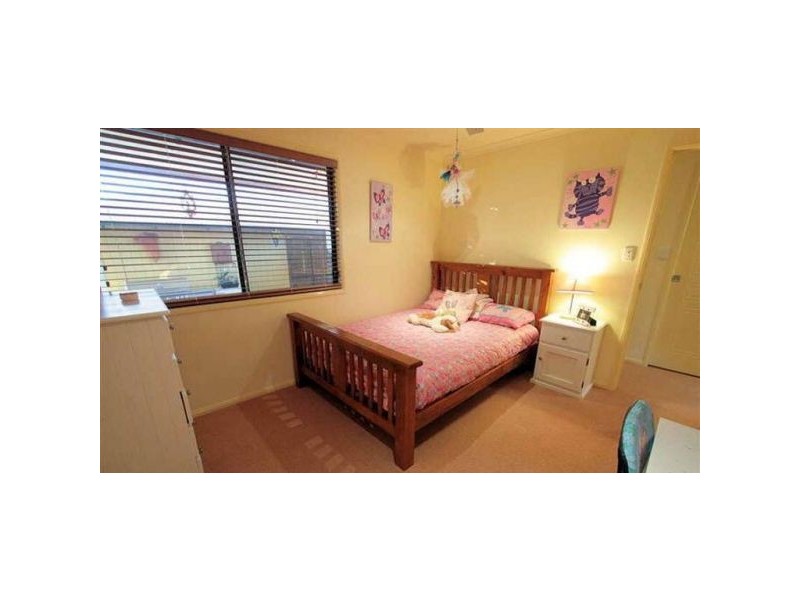 10 Medeo Court, Eatons Hill QLD 4037