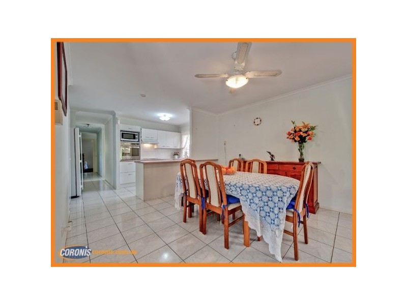 8 Lucida Court, Regents Park QLD 4118