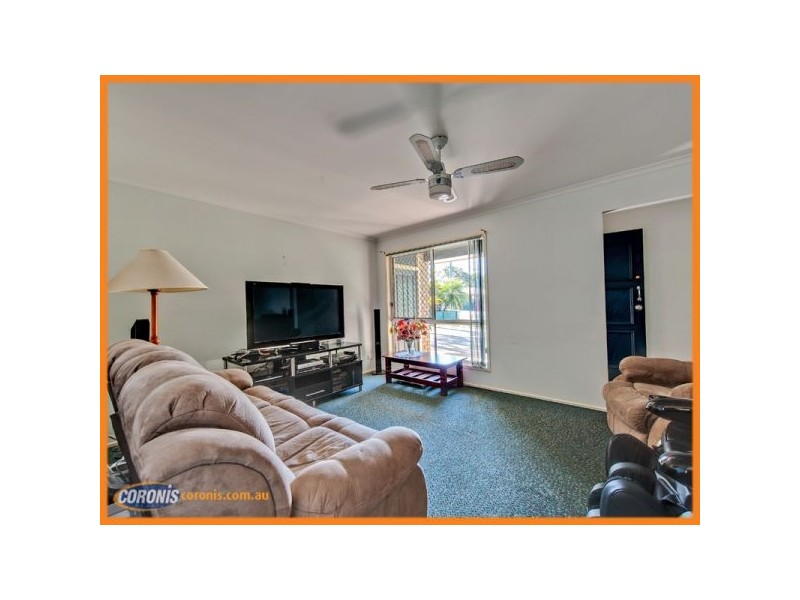 8 Lucida Court, Regents Park QLD 4118