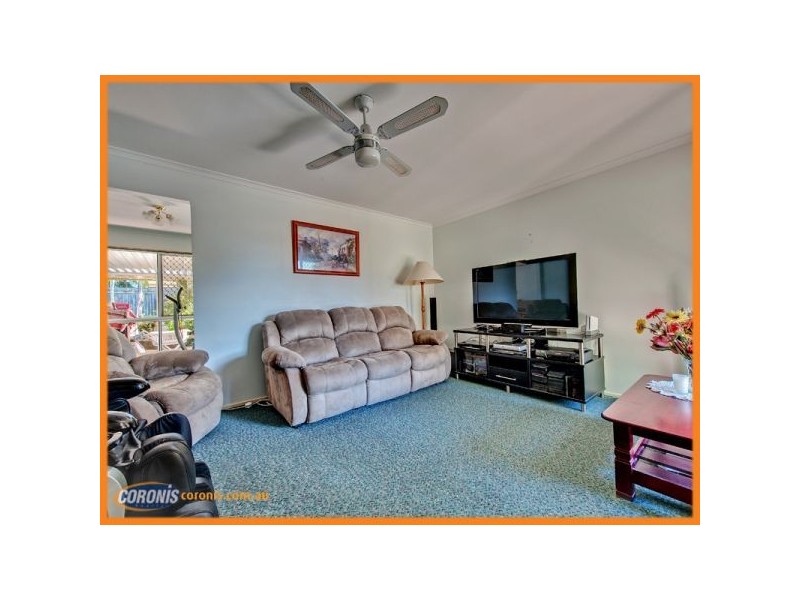 8 Lucida Court, Regents Park QLD 4118