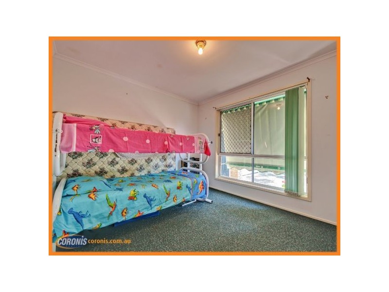 8 Lucida Court, Regents Park QLD 4118