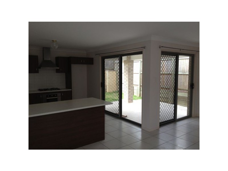 37 Castlewellan Circuit, Warner QLD 4500