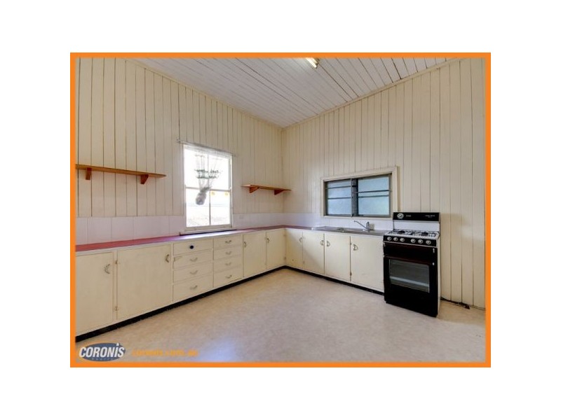 10 Emerald Street, Kedron QLD 4031