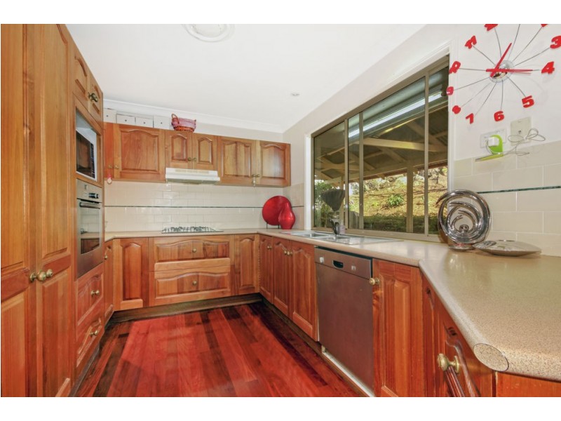 4 Larwood Place, Ferny Hills QLD 4055