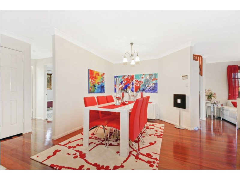 4 Larwood Place, Ferny Hills QLD 4055